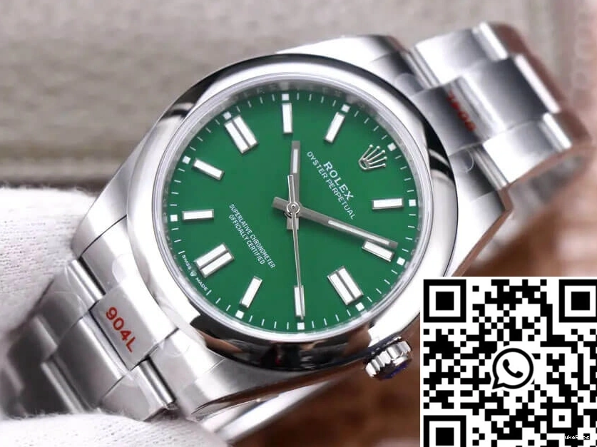 EW Factory M124300-0005 Dial Perpetual 41MM Rolex Oyster Green 0422